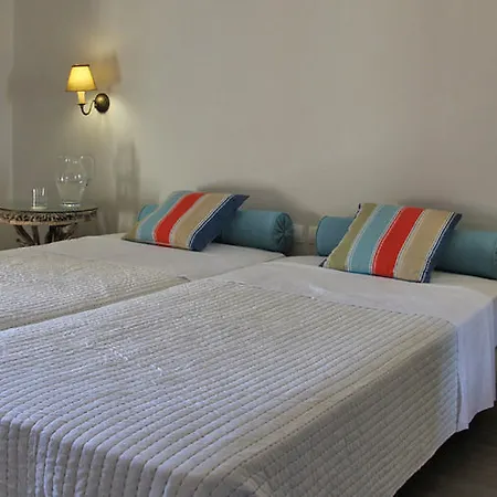 Eleas Gi Apartment
